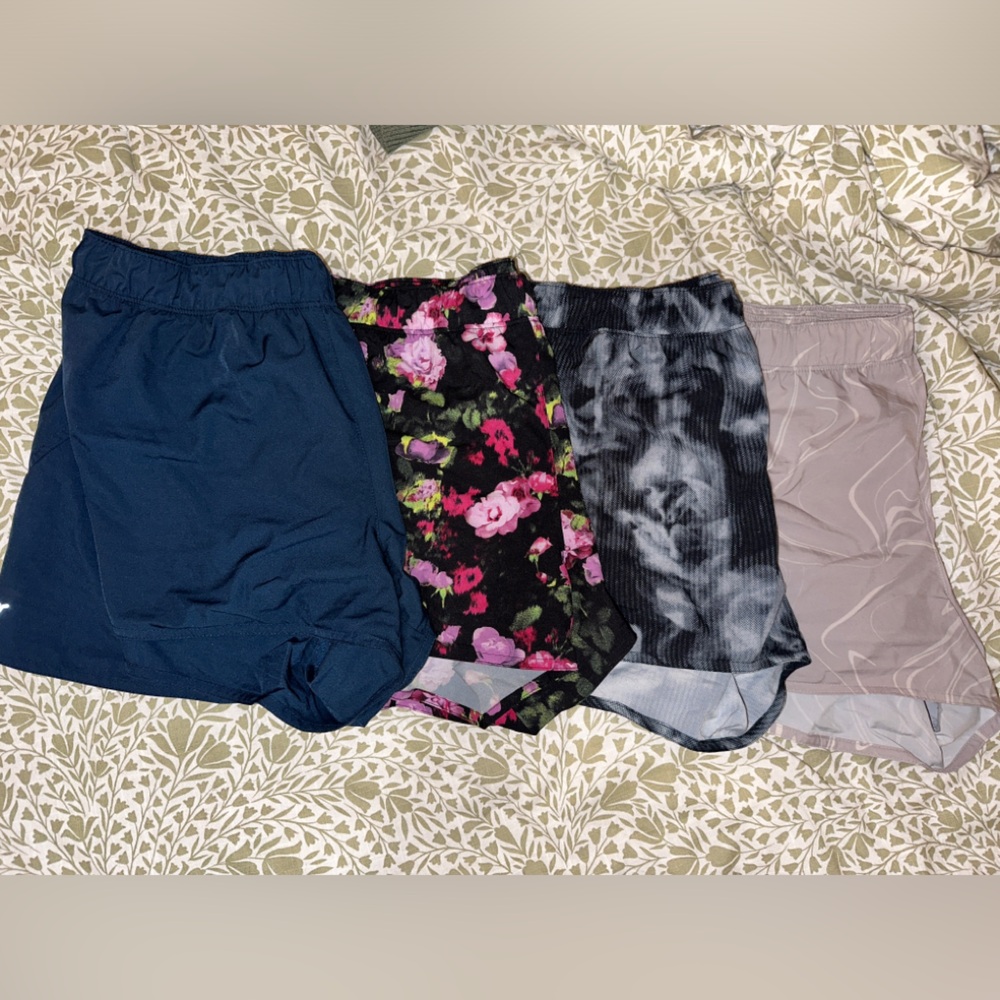 Old Navy 3" Women's Running Shorts Bundle of 4 Size L